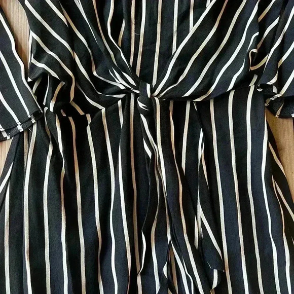 TOPSHOP Womens Black/Cream Long Sleeved Striped Dress Size 2 - Picture 5 of 5